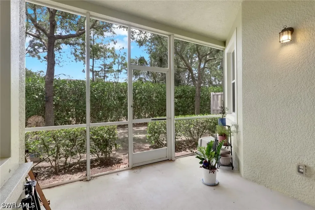 1335 Mariposa Circle Naples FL 34105