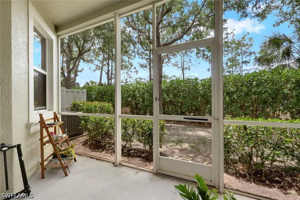 1335 Mariposa Circle Naples FL 34105