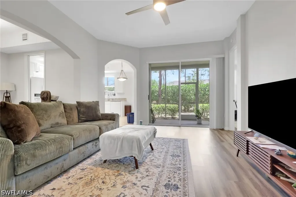 1335 Mariposa Circle Naples FL 34105