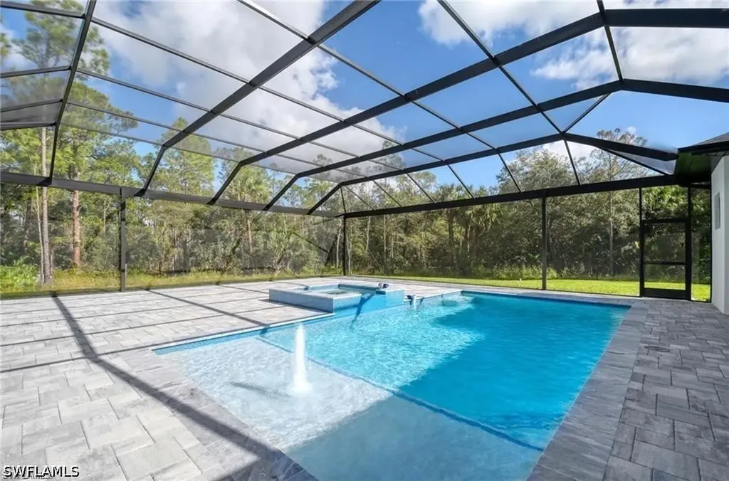 219 33rd Avenue NW Naples FL 34120