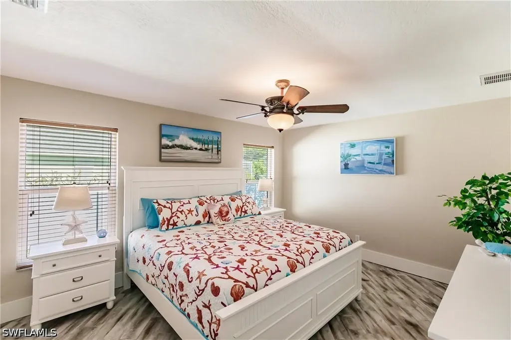 1019 SE 5th Place Cape Coral FL 33990