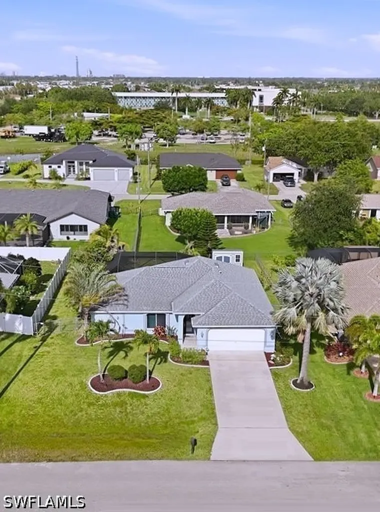 1019 SE 5th Place Cape Coral FL 33990