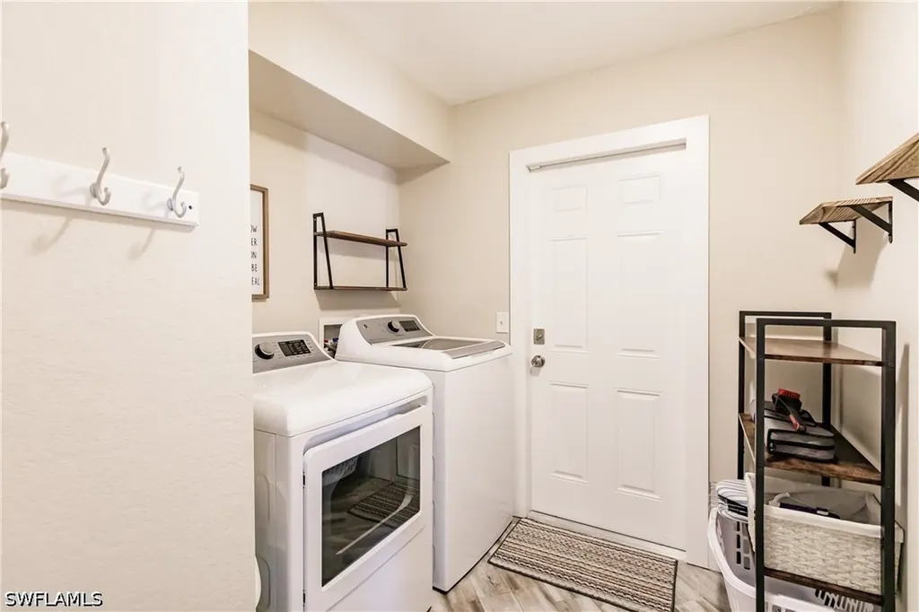1019 SE 5th Place Cape Coral FL 33990