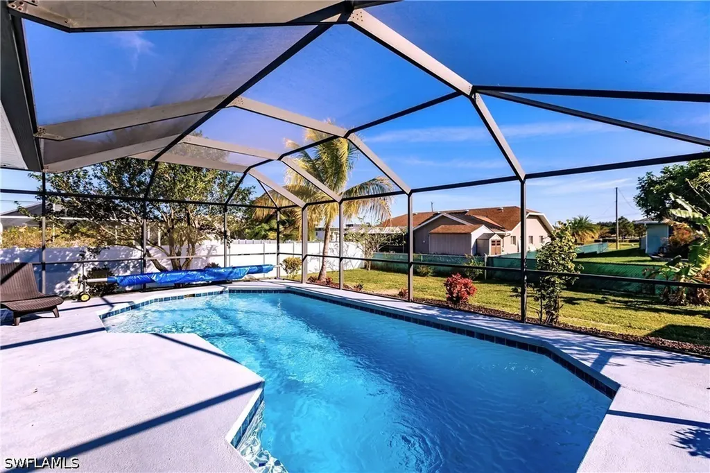 1019 SE 5th Place Cape Coral FL 33990