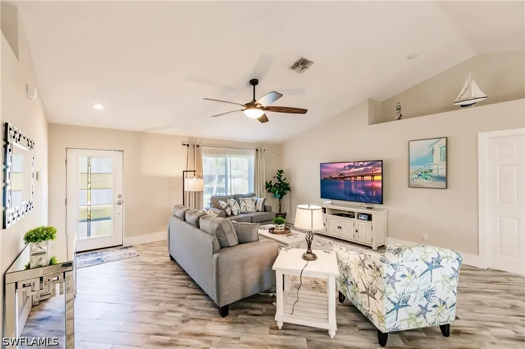 1019 SE 5th Place Cape Coral FL 33990