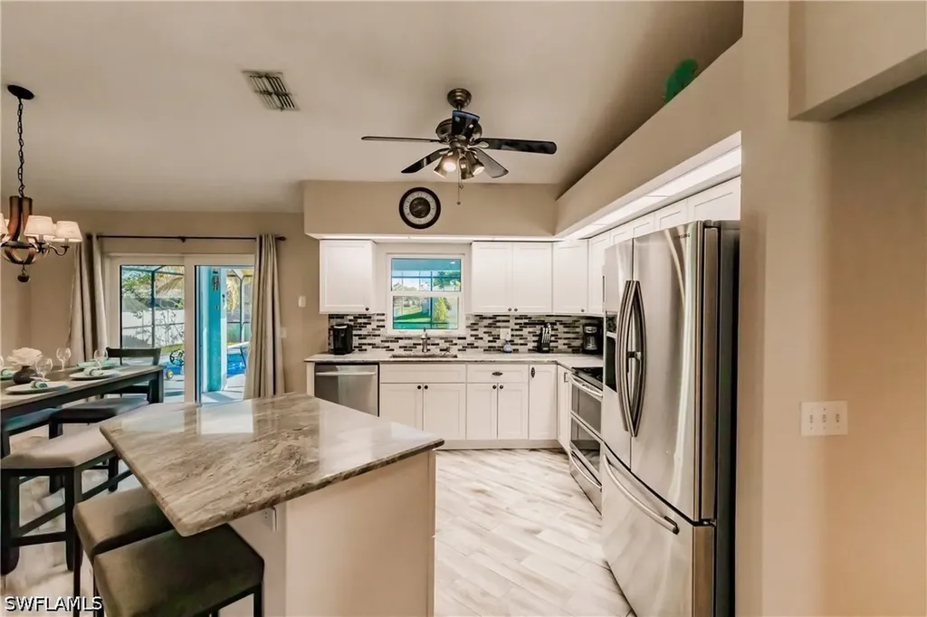 1019 SE 5th Place Cape Coral FL 33990