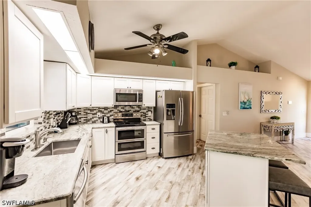 1019 SE 5th Place Cape Coral FL 33990