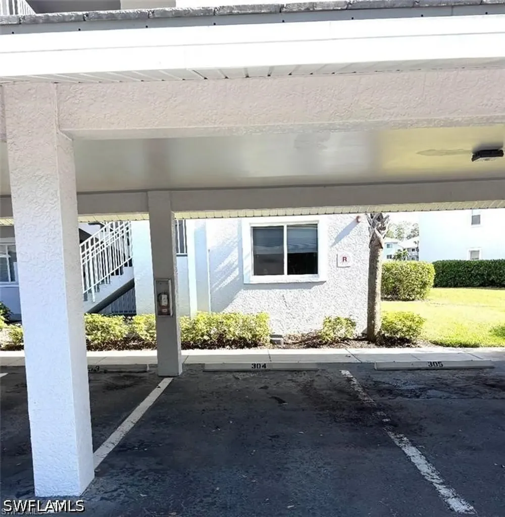 7804 Regal Heron Circle Naples FL 34104