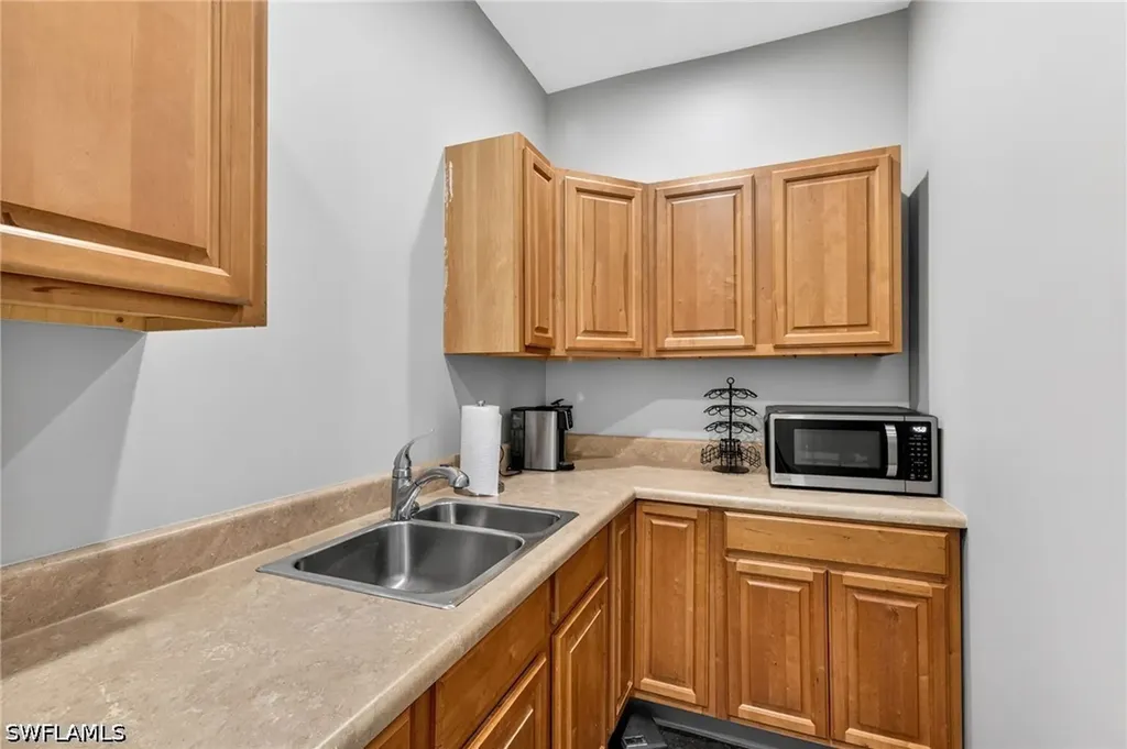 3640 SW Pine Island Road Cape Coral FL 33991