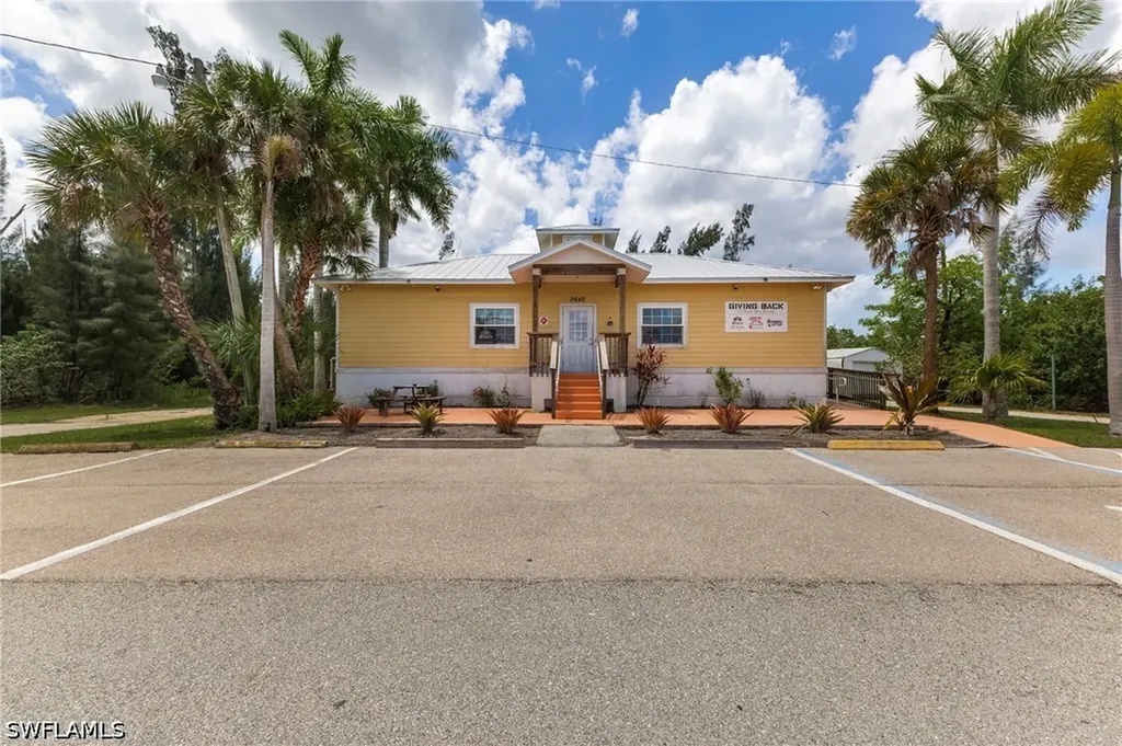 3640 SW Pine Island Road Cape Coral FL 33991