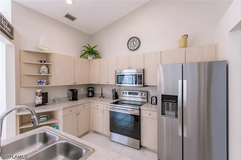 1704 SW 44th Terrace Cape Coral FL 33914