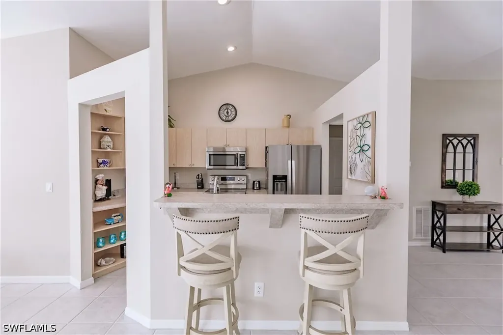 1704 SW 44th Terrace Cape Coral FL 33914
