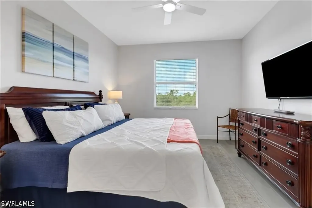 3830 Sawgrass Way Naples FL 34112