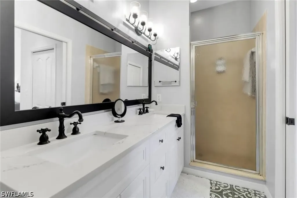 3830 Sawgrass Way Naples FL 34112
