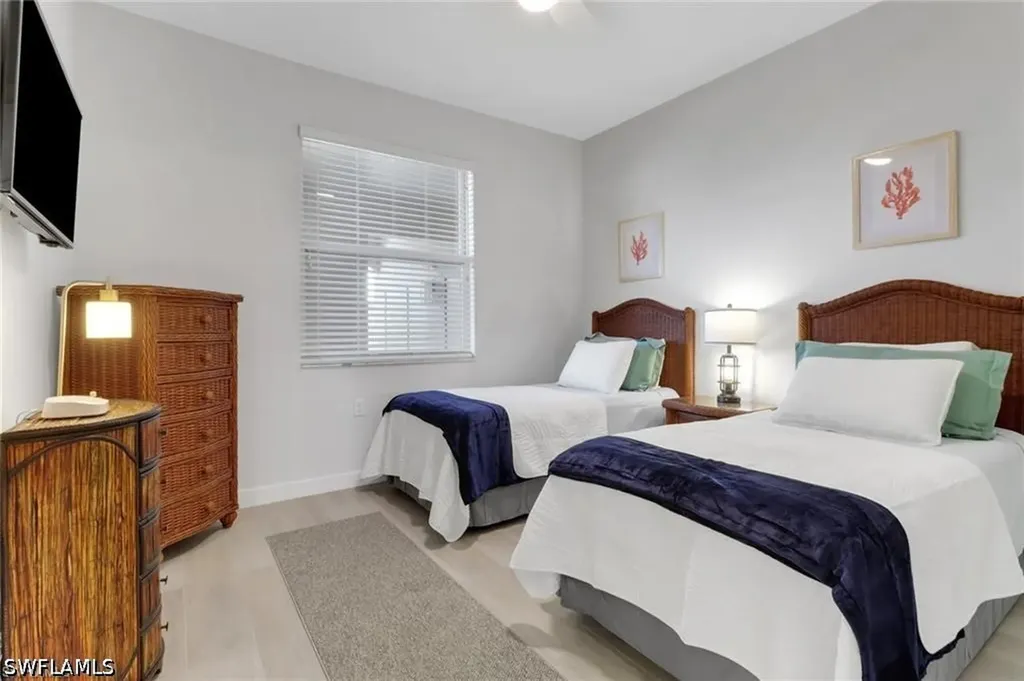 3830 Sawgrass Way Naples FL 34112
