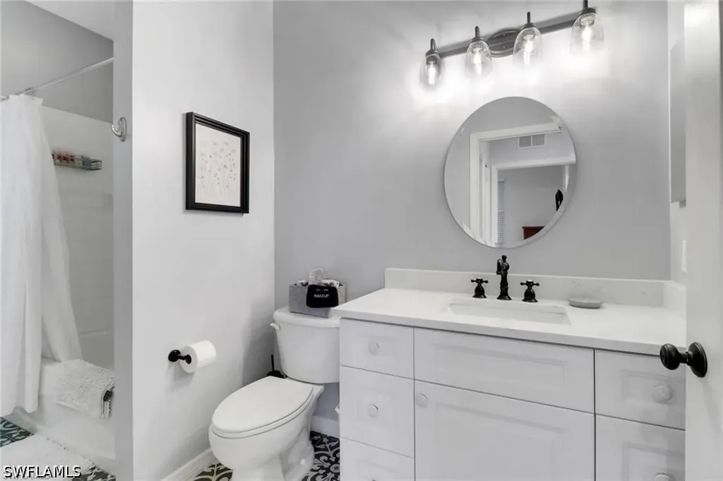 3830 Sawgrass Way Naples FL 34112