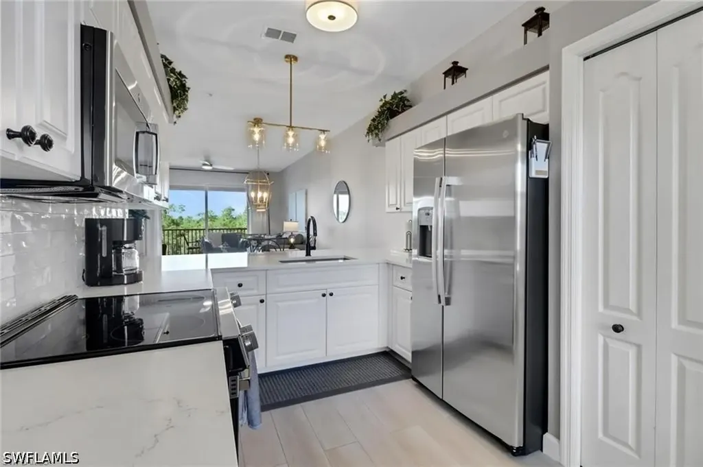 3830 Sawgrass Way Naples FL 34112