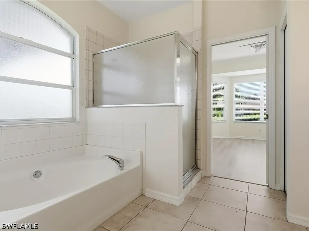 1817 Avian Court Naples FL 34119