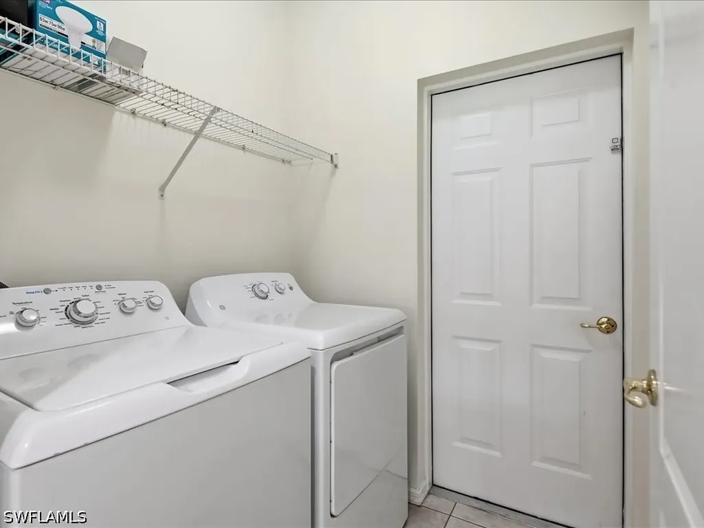 1817 Avian Court Naples FL 34119