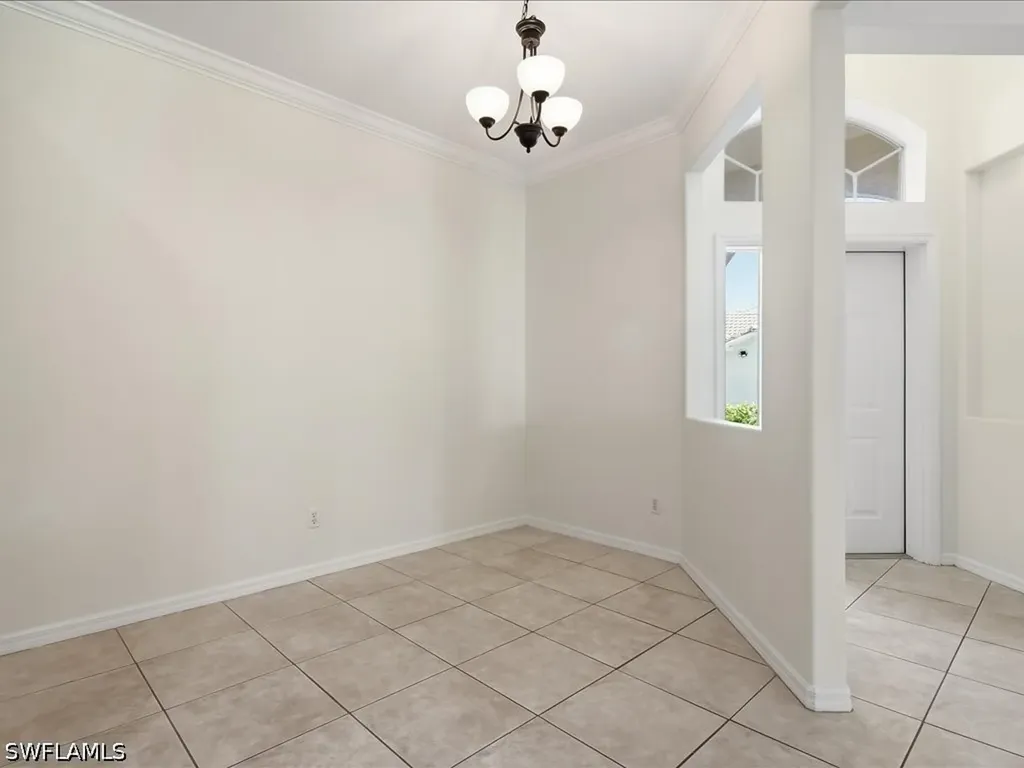 1817 Avian Court Naples FL 34119