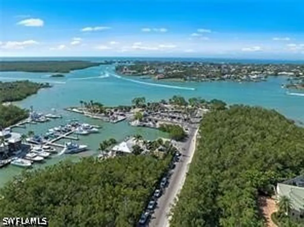1854 Danford Street Naples FL 34112