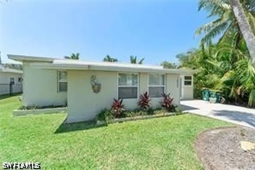 1854 Danford Street Naples FL 34112