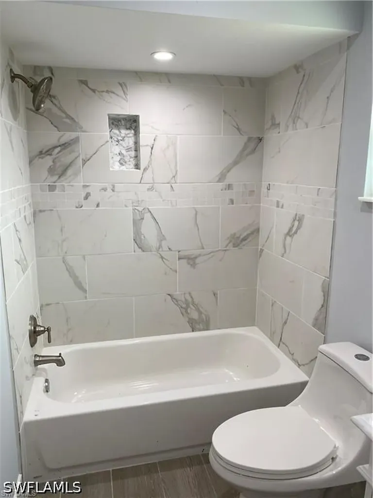 536 101st Avenue N Naples FL 34108