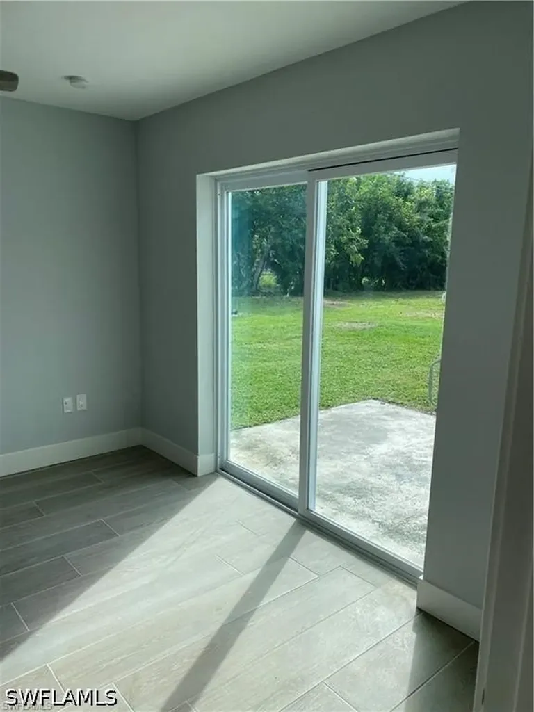 536 101st Avenue N Naples FL 34108