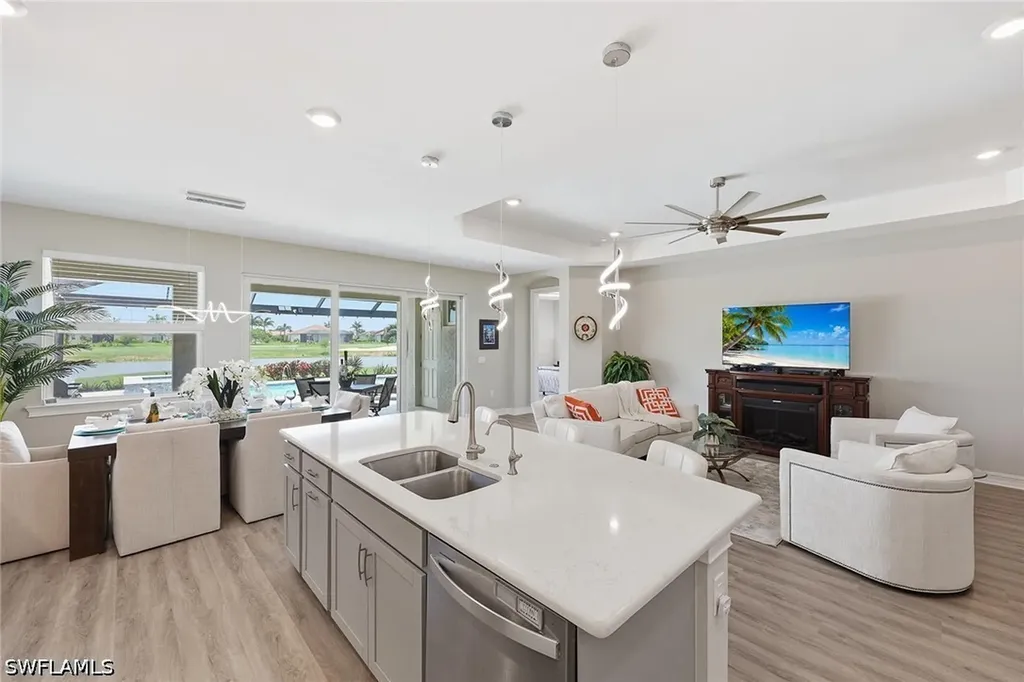 18699 Ensenada Drive Naples FL 34114