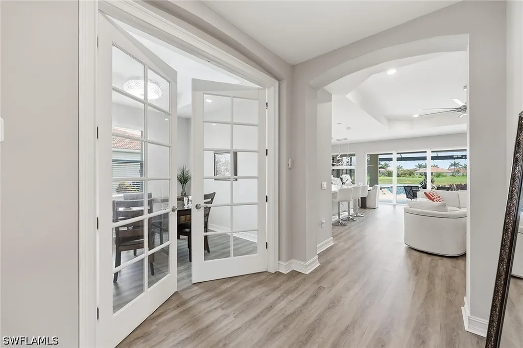 18699 Ensenada Drive Naples FL 34114