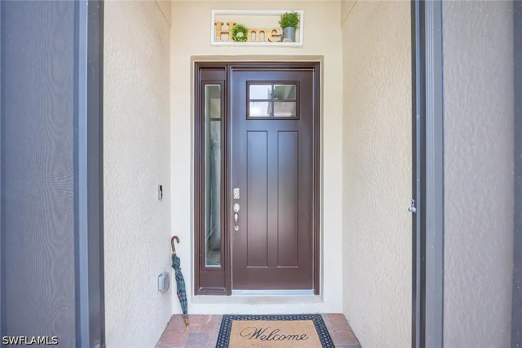 18699 Ensenada Drive Naples FL 34114