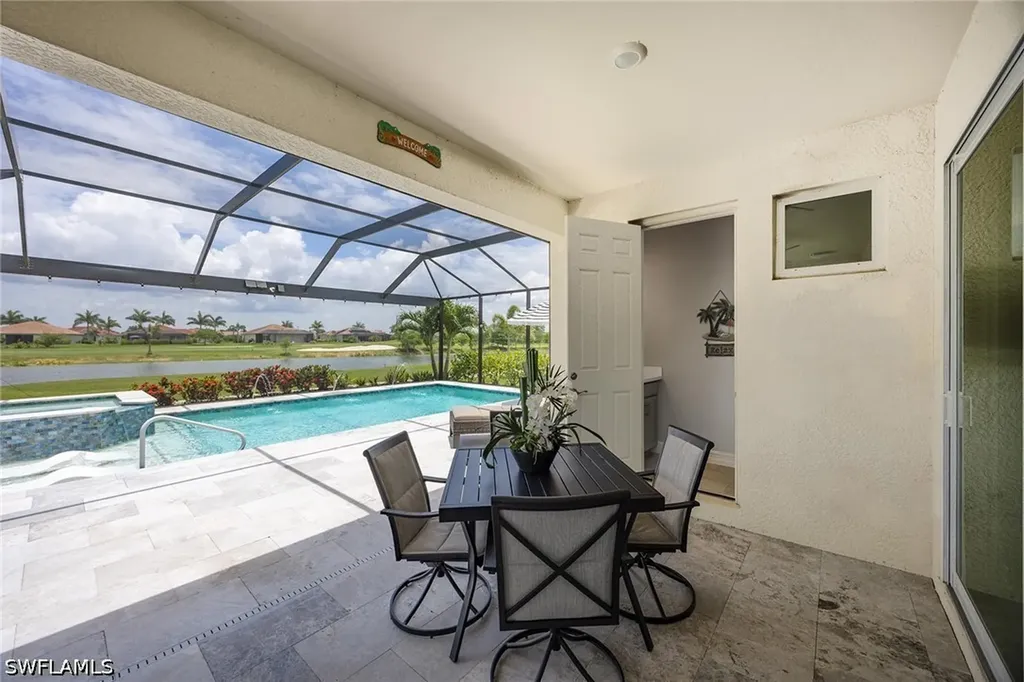 18699 Ensenada Drive Naples FL 34114