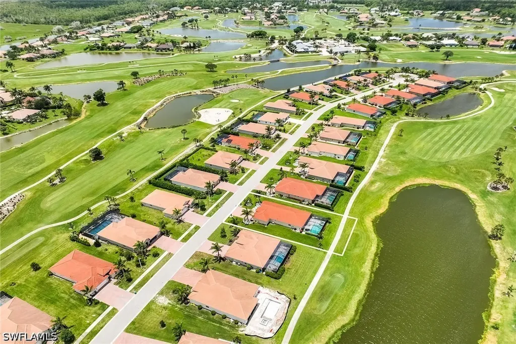 18699 Ensenada Drive Naples FL 34114