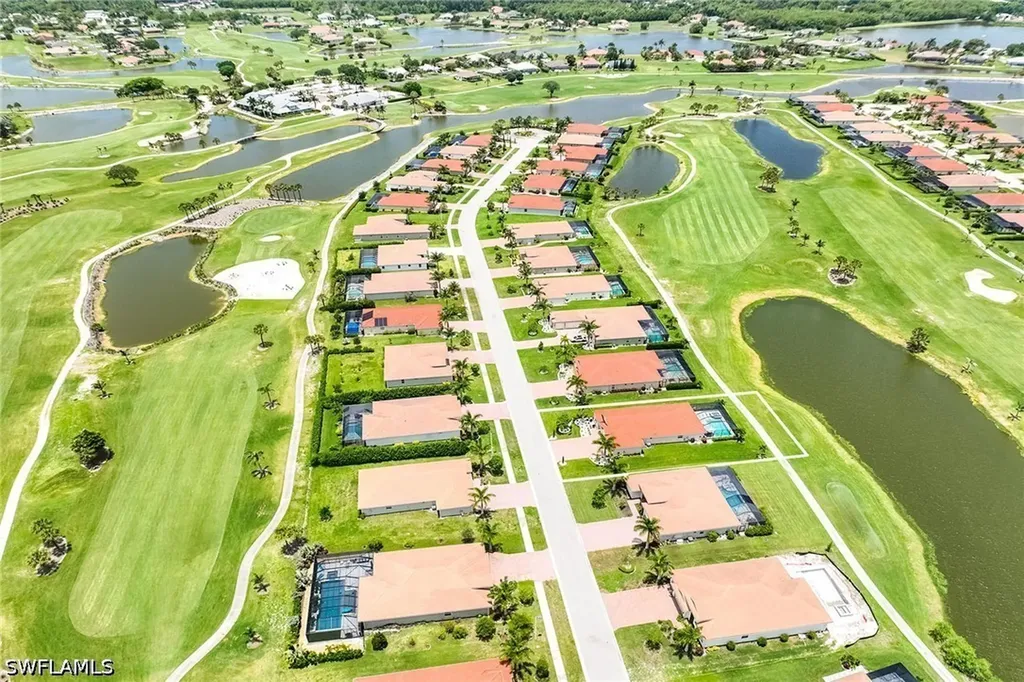 18699 Ensenada Drive Naples FL 34114