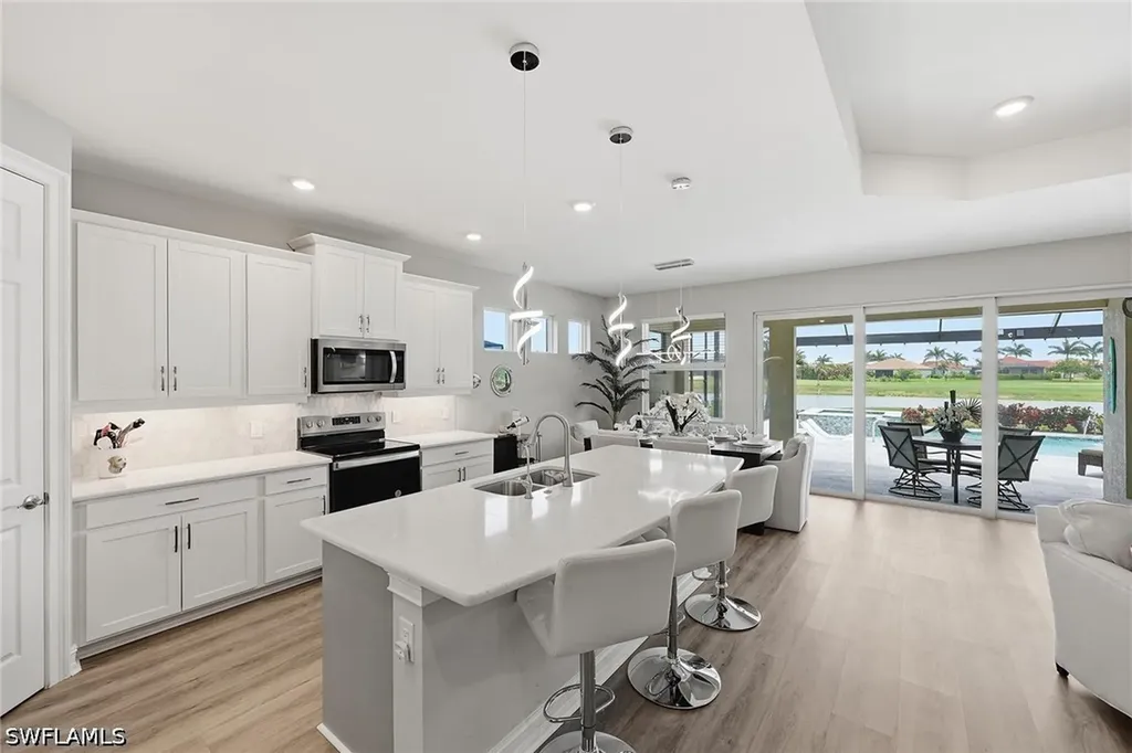18699 Ensenada Drive Naples FL 34114