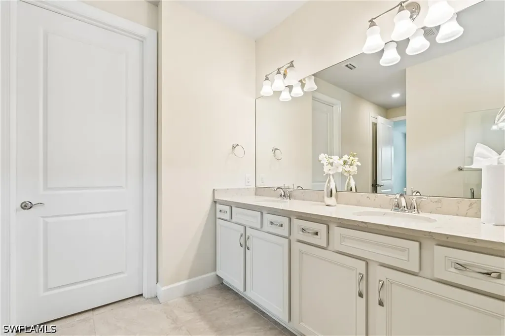 2244 Yellowfin Circle Naples FL 34114