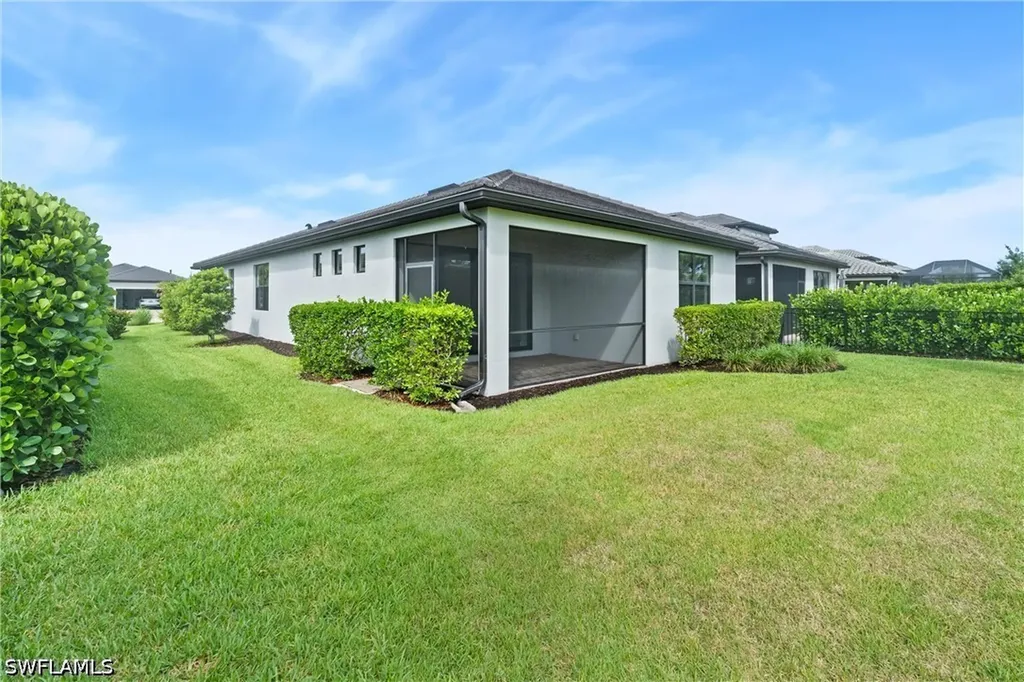 2244 Yellowfin Circle Naples FL 34114