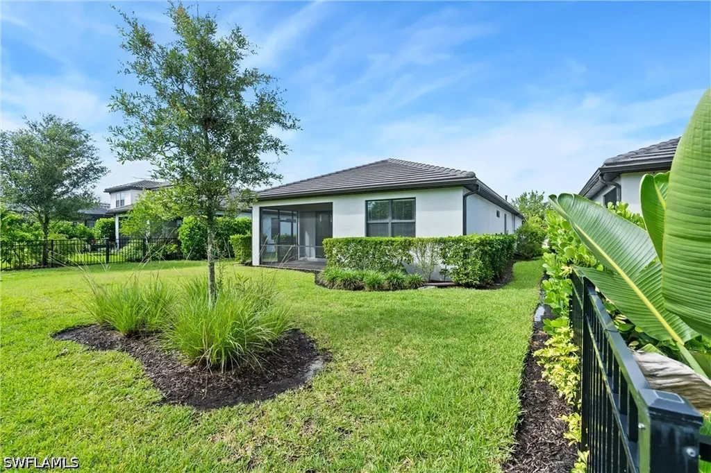 2244 Yellowfin Circle Naples FL 34114