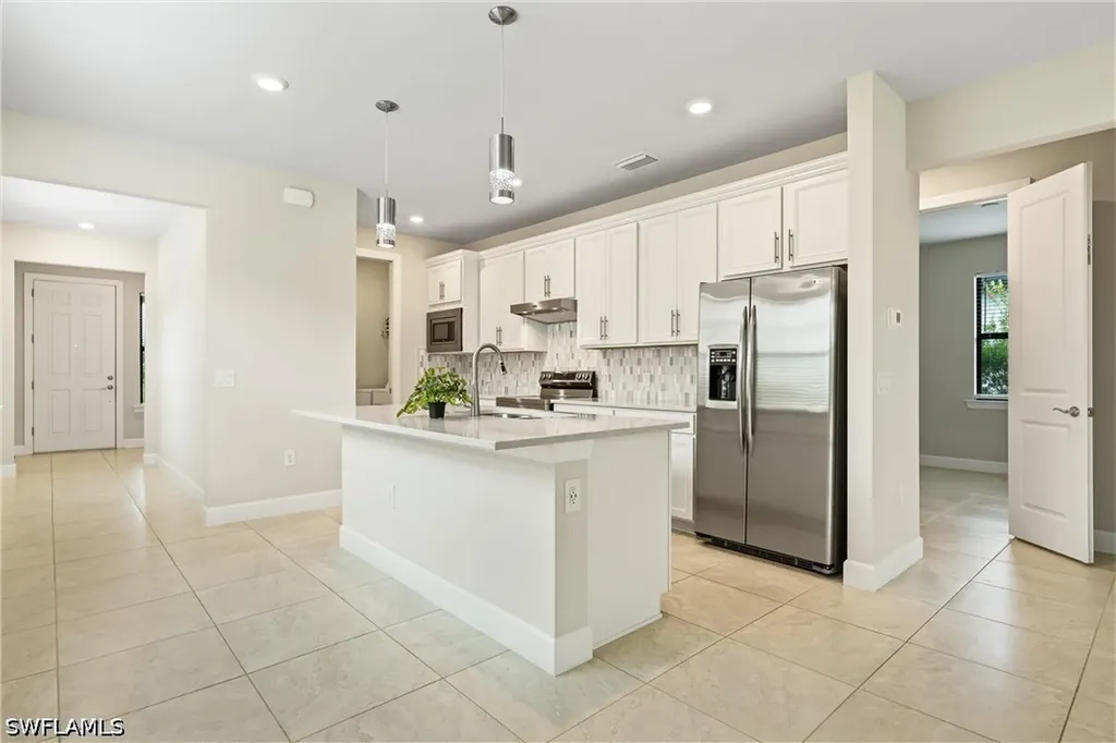 2244 Yellowfin Circle Naples FL 34114