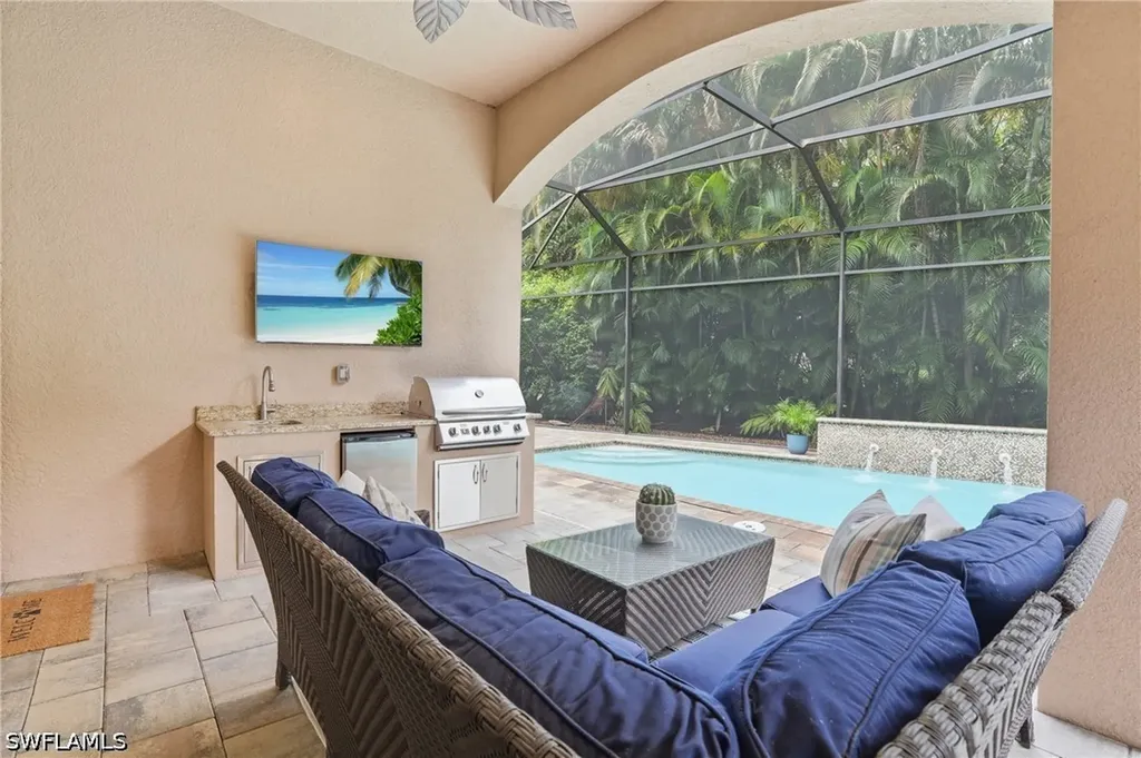 5717 Hammock Isle Drive Naples FL 34119