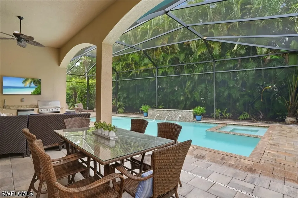 5717 Hammock Isle Drive Naples FL 34119