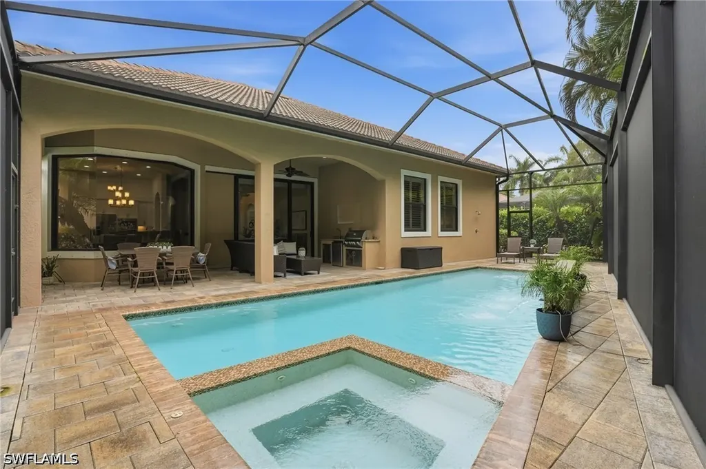 5717 Hammock Isle Drive Naples FL 34119