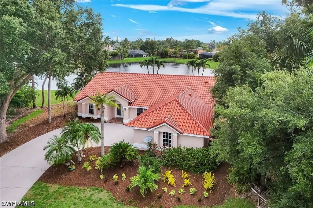 28820 Trenton Court Bonita Springs FL 34134