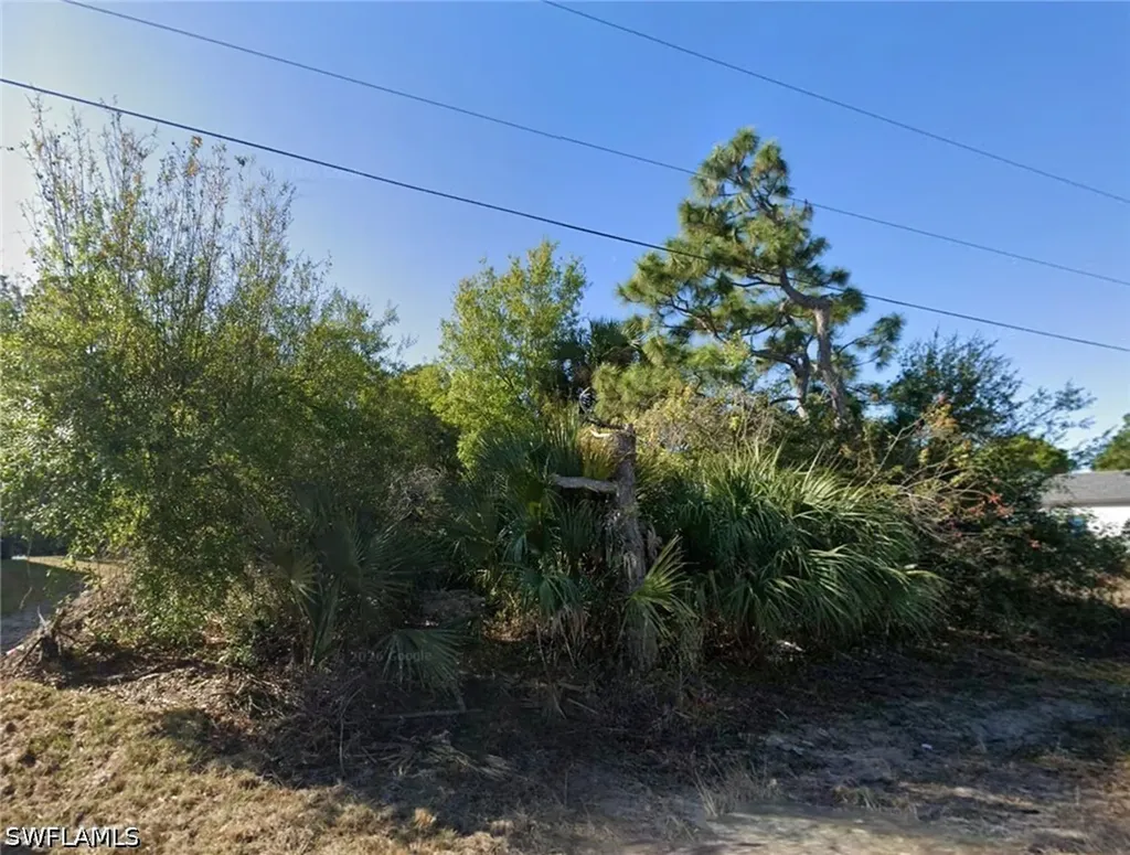 2711 28th Street W Lehigh Acres FL 33971