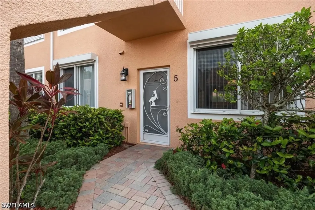 6800 Beach Resort Drive Naples FL 34114