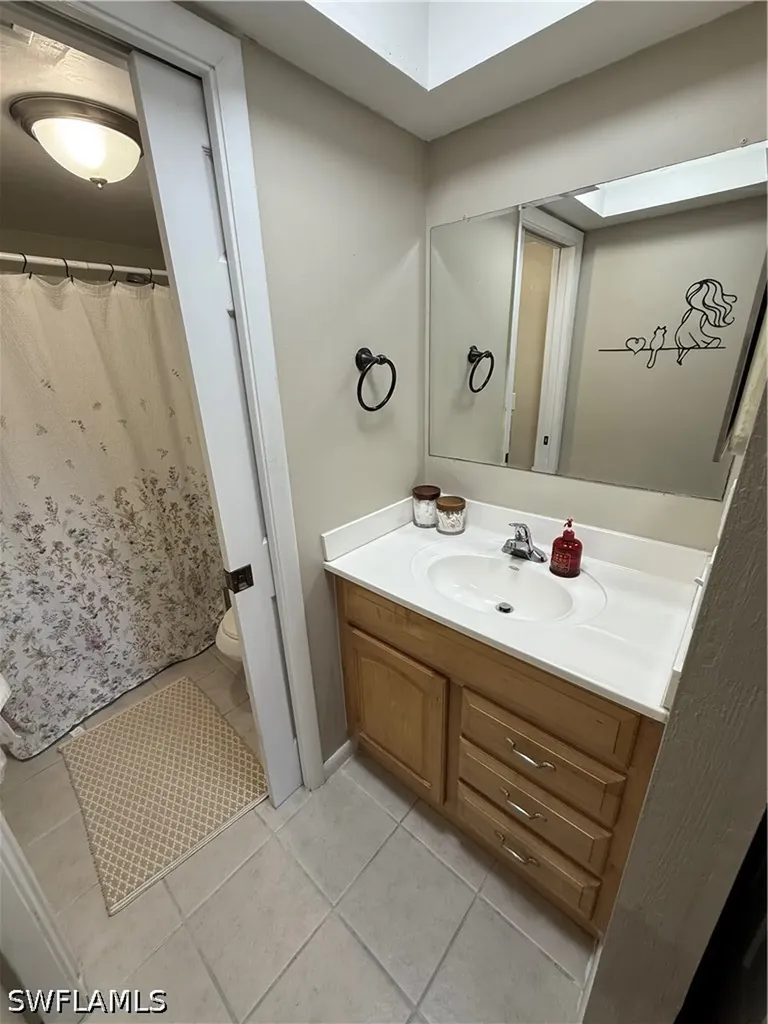 2221 E 5th St #21 5th Street Lee FL 33936