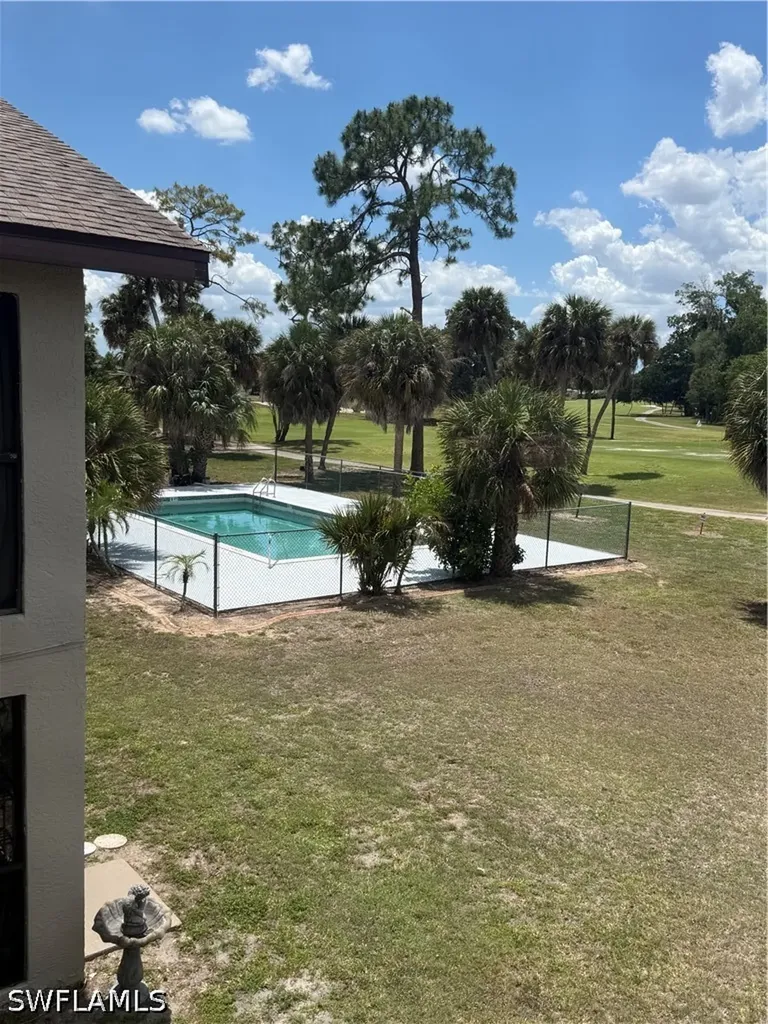 2221 E 5th St #21 5th Street Lee FL 33936