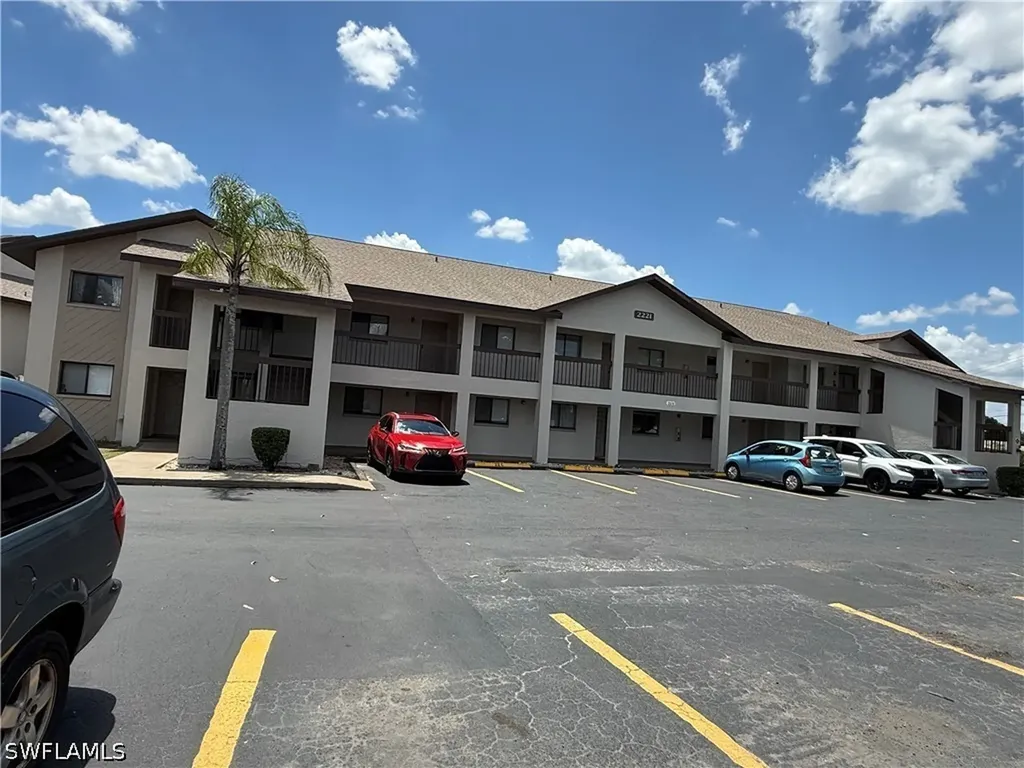 2221 E 5th St #21 5th Street Lee FL 33936