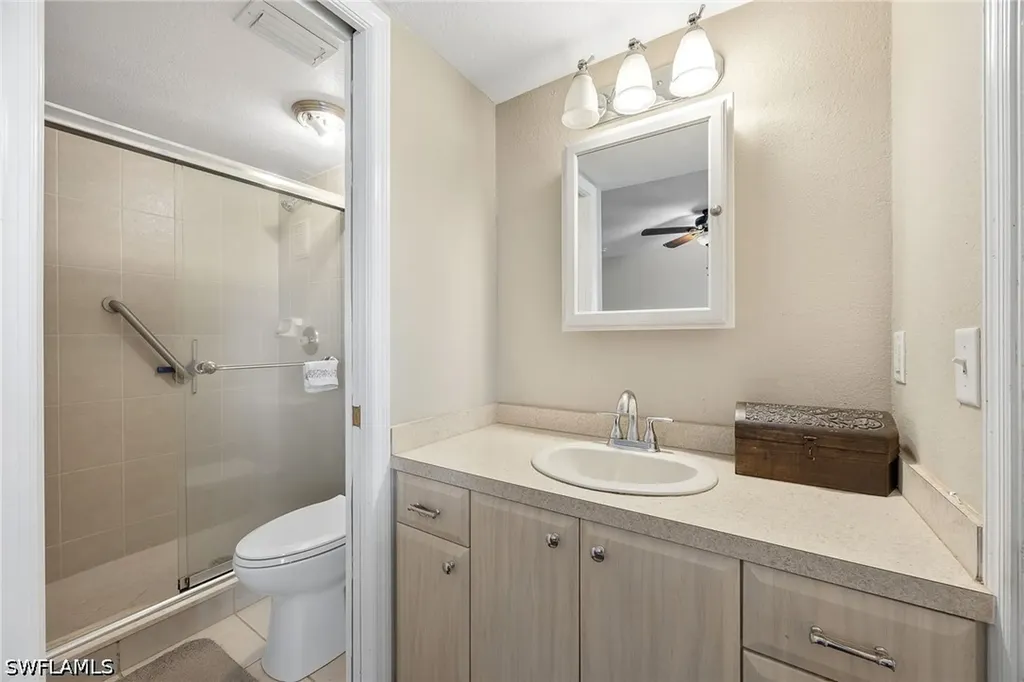 1022 SE 46th Street Cape Coral FL 33904