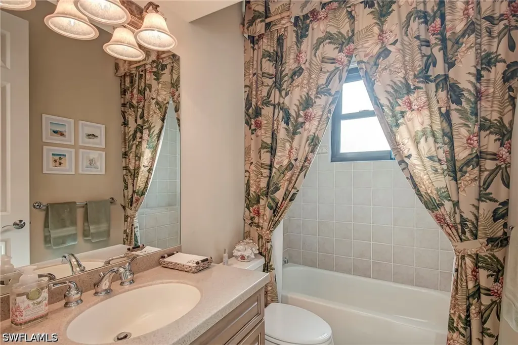 3126 Terramar Court Naples FL 34119
